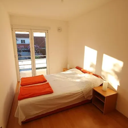 Apartment Malu Zdrelac