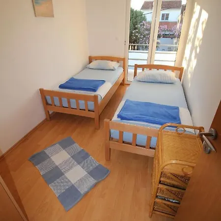 Apartment Malu Zdrelac
